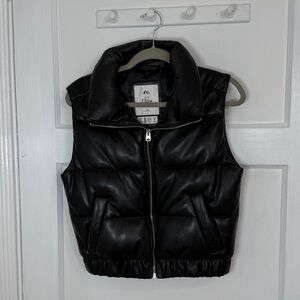 Ultra Mini Puffer Vest